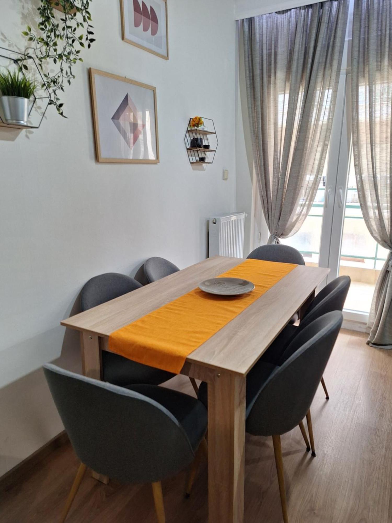 Cozy Apartment In The City Center テッサロニキ エクステリア 写真